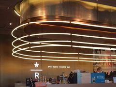 -星巴克臻选(上海虹桥新天地三店)