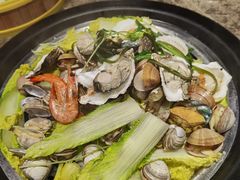 -日进一片海.生腌海鲜火锅.宵夜烧烤(三里屯总店)