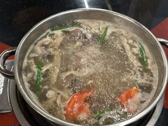 -老石黑山羊毛驴肉火锅(金凯广场店)