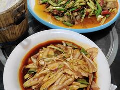 -三岔湖高家庄农家乐烤全羊柴火鸡翘壳鱼(三岔湖店)