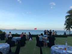 -亚龙湾喜来登·美景台大堂吧