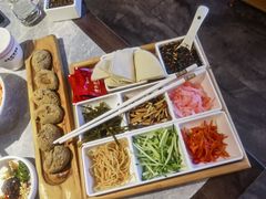 -野山舂·贵州现舂酸汤牛肉(民生路店)