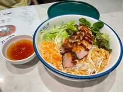 碳烤猪颈肉捞檬粉-美奈小馆·越南料理(中航城君尚购物中心店)