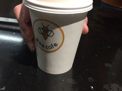 -Bee Cafe轻食咖啡馆
