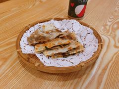 干菜肉麦饼-桐香园小笼包(百井坊巷店)