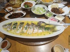 -乐忻皇朝(上海中心大厦店)