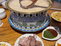 锅茶-蒙亨·手把肉·蒙古包文化主题餐厅(天恒广场店)