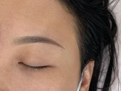 -初心纹眉洗眉·美睫专业店