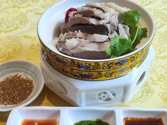 草原手把肉-德乐海蒙餐