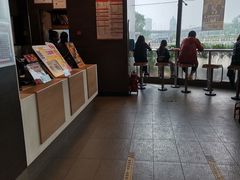-麦当劳(展览路店)