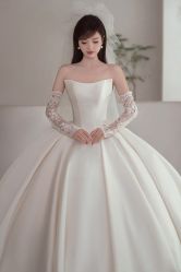 -艾米丽婚纱礼服