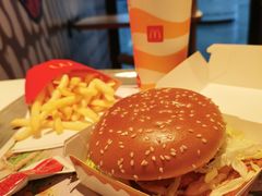 -麦当劳(广州新港东路第二分店)