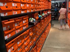 -NIKE上海青浦优选体验店