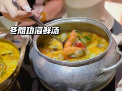 -大头虾越式风味餐厅(光明广场店)