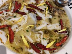 -渔语鱼新川菜Bistro(万象天地店)