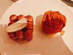 玫瑰蛋糕-盛宴自助餐厅(运达喜来登店)