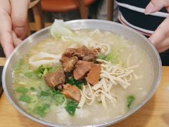 -八百里牛肉汤(盖饭·锅贴·万象城店)