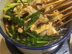 特色毛肚锅-喝丢一只鞋辣炒海鲜小烧烤(三八广场店)