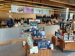 -星巴克臻选(上海虹桥新天地三店)