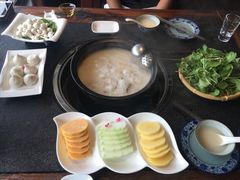 -大匠工房古船木艺术餐厅·猪肚鸡专门店(长白仙岛店)