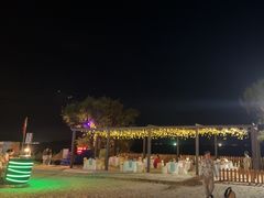 -亚龙湾希尔顿自助餐厅·海鲜·烧烤·沙滩BBQ·现场乐队