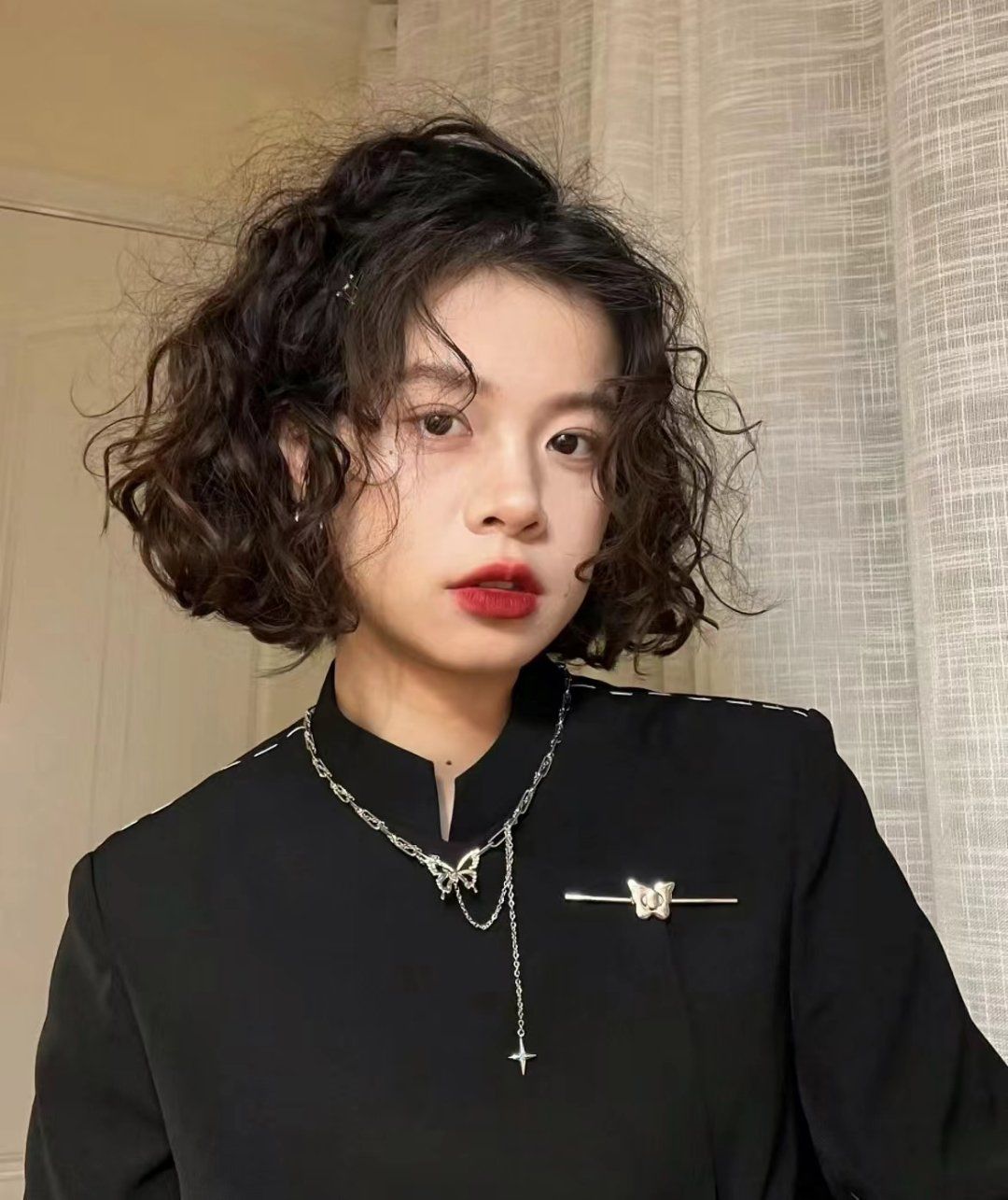 短发羊毛卷烫发