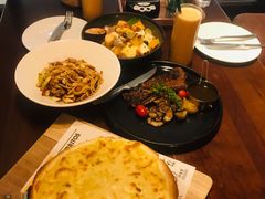 -芭莉与彩虹西餐厅(成都合生汇店)