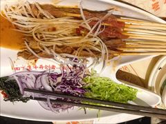 招牌超级生牛-威记烧嘢·南宁烧烤·超级生牛(绿地店)