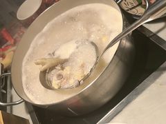 -尚尚仙·酸汤猪手·猪肚鸡火锅(华联万柳购物中心店)