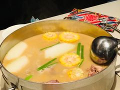 -肥仔文澳门猪骨煲(南京西路店)
