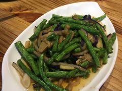 茄子炒长豆角-兔槽江湖菜·重庆璧山兔(水围店)