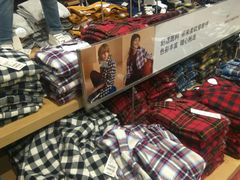 -优衣库(东莞东城万达广场店)