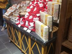 -皇冠幸福里动物奶油生日蛋糕(光谷软件园店)