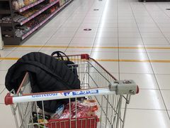 -家乐福(四元桥购物中心店)