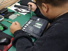 -鸿准通信科技·忠诚手机电脑维修中心(三林店)