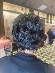 -Hair Co.一间沙龙