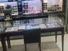 -博士眼镜(沙井京基百纳广场店)