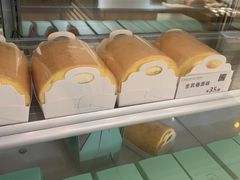 -顶东面包花园·生日蛋糕(世博店)
