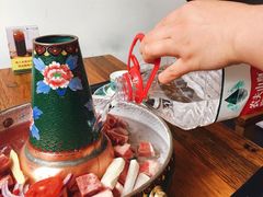 -毛辣果·贵州红酸汤牛肉火锅(西单店)