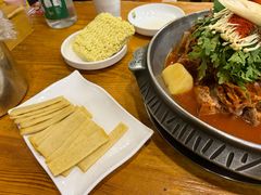 -喇喇排骨火锅·传统韩式脊骨汤(望京西园总店)