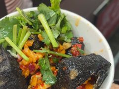 -黑色经典臭豆腐·湖南特产(步行街店)