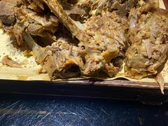 -东口码头·烧鸽子·鱼头泡饼·地方菜(金鹰悦城店)