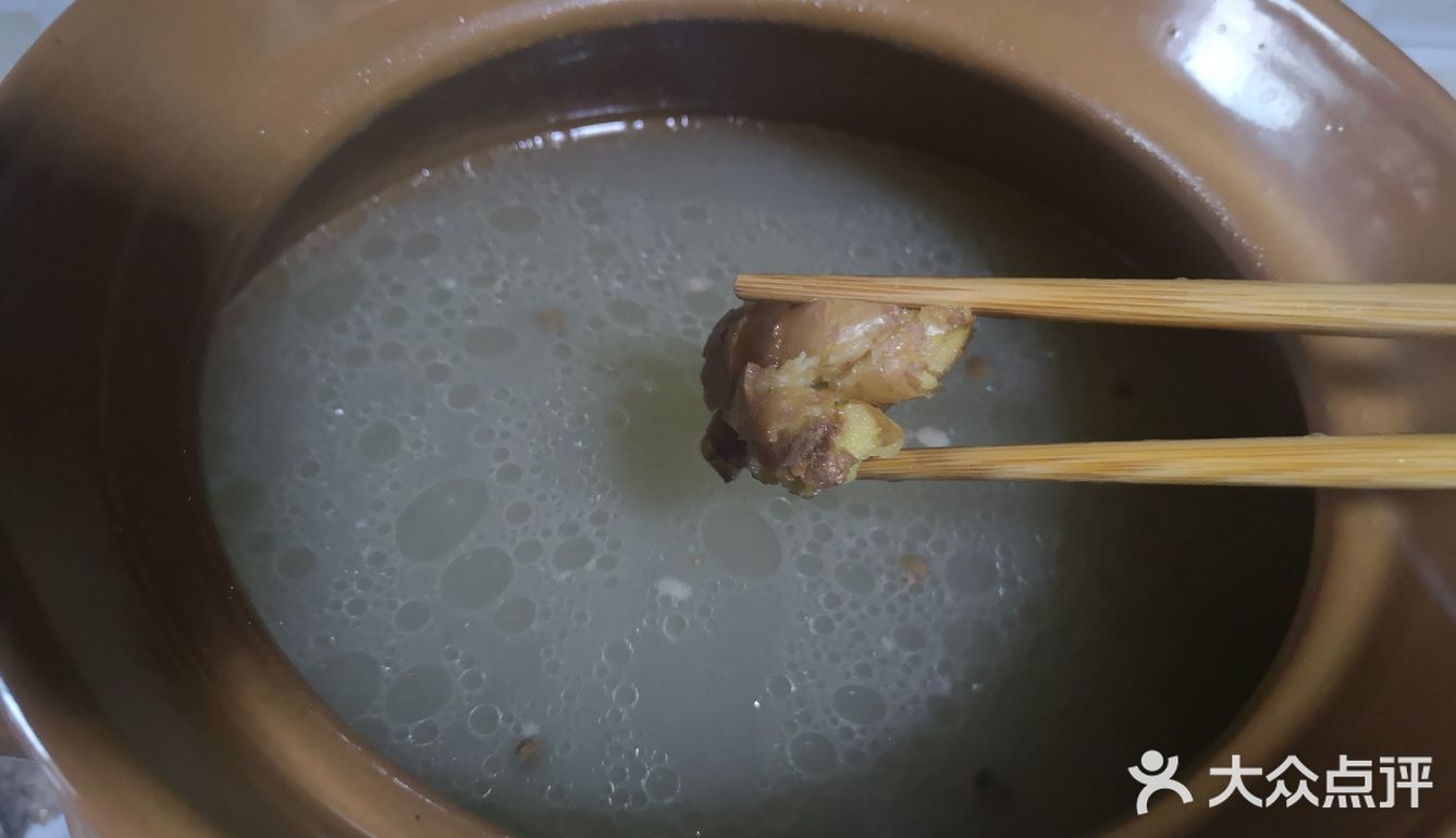 家有小厨娘—清淡爽口山药排骨汤