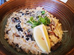 -304/BRUNCHRESTAURANT
