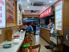 -叶伟胡辣壳面(两路口店)