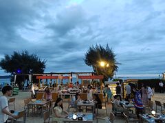 -亚龙湾希尔顿自助餐厅·海鲜·烧烤·沙滩BBQ·现场乐队
