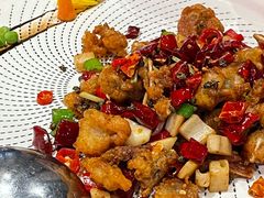 美人椒炒牛蛙-采蝶轩