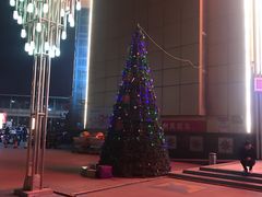 -华冠折扣超市(长阳店)