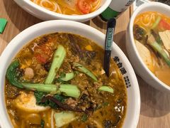 -蒙自源米线大王(花园城商场店)