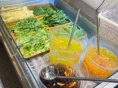 -捞小鲜虾滑海鲜自助火锅(嵊州吾悦店)